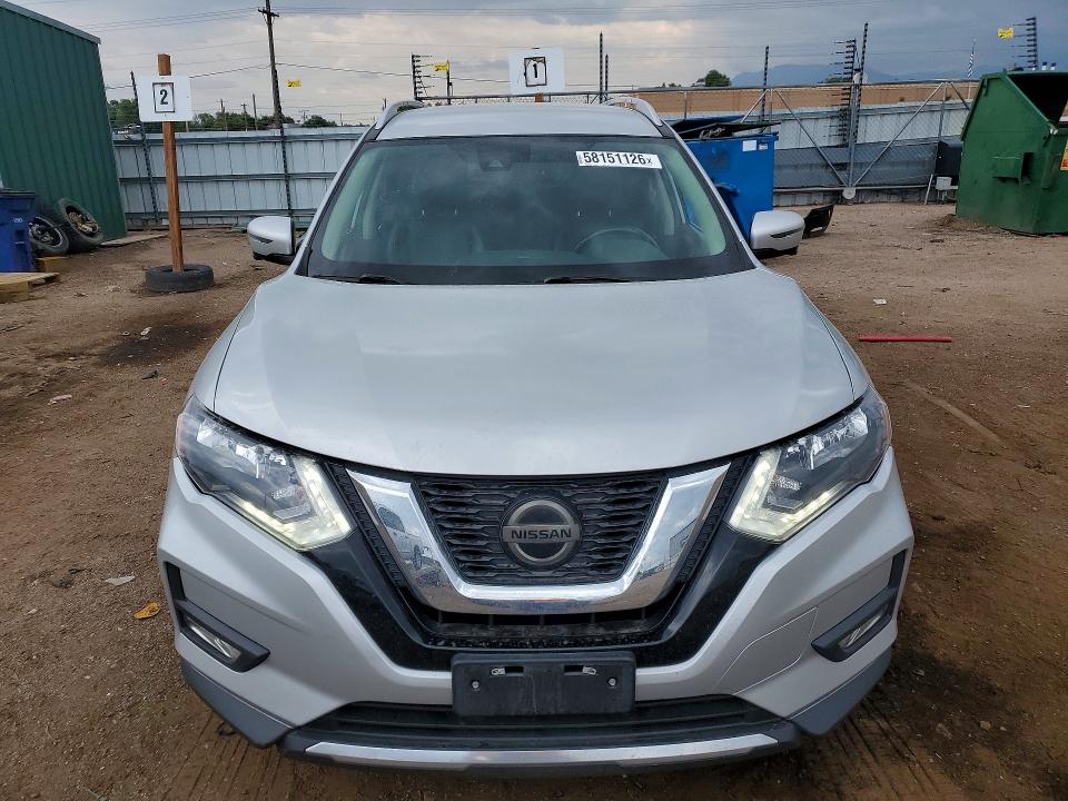 58151126 :رقم المزاد ، JN8AT2MV8JW319162 vin ، 2018 Nissan Rogue مزاد بيع