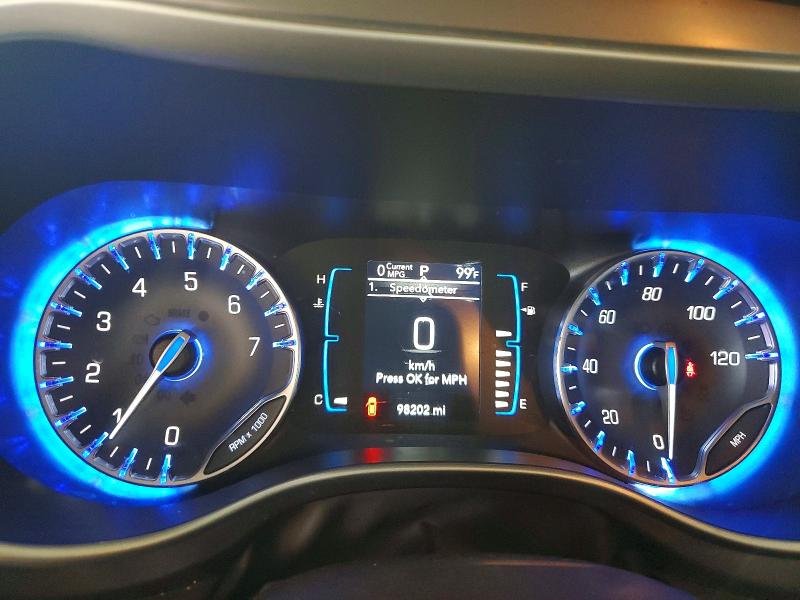 58333746 :رقم المزاد ، 2C4RC1AG4JR101663 vin ، 2018 Chrysler Pacifica مزاد بيع