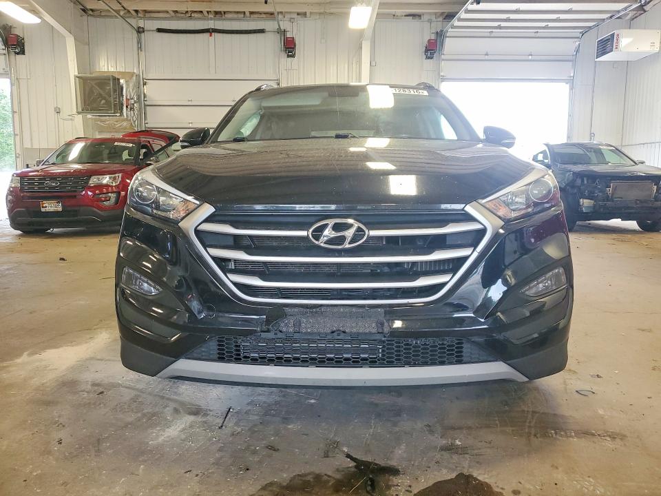 Продаж на аукціоні авто 2018 Hyundai Tucson, vin: KM8J3CA28JU685304, номер лоту: 56128316