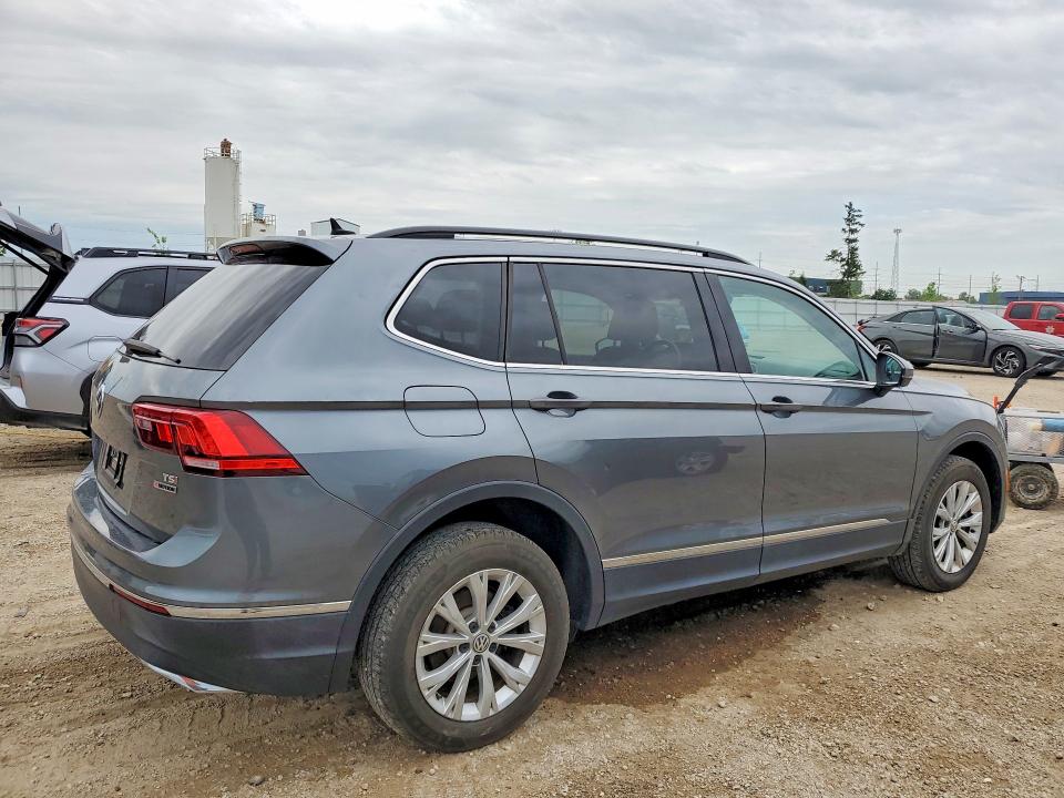 Продажа на аукционе авто 2018 Volkswagen Tiguan, vin: 3VV2B7AX7JM172694, номер лота: 58420906