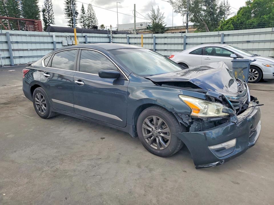 2015 Nissan Altima მანქანა იყიდება აუქციონზე, vin: 1N4AL3AP8FN897126, აუქციონის ნომერი: 59116476