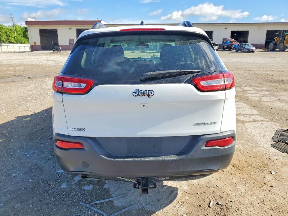 56047496 :رقم المزاد ، 1C4PJLAB8FW760440 vin ، 2015 Jeep Cherokee مزاد بيع