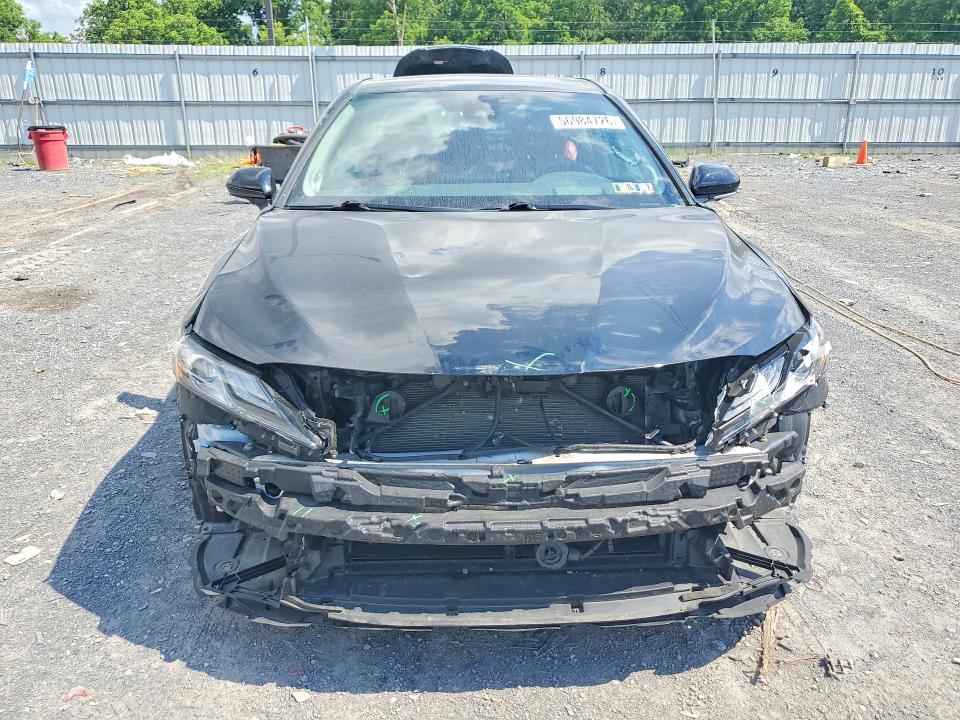 2021 Toyota Camry მანქანა იყიდება აუქციონზე, vin: 4T1K31AK6MU568530, აუქციონის ნომერი: 56984726