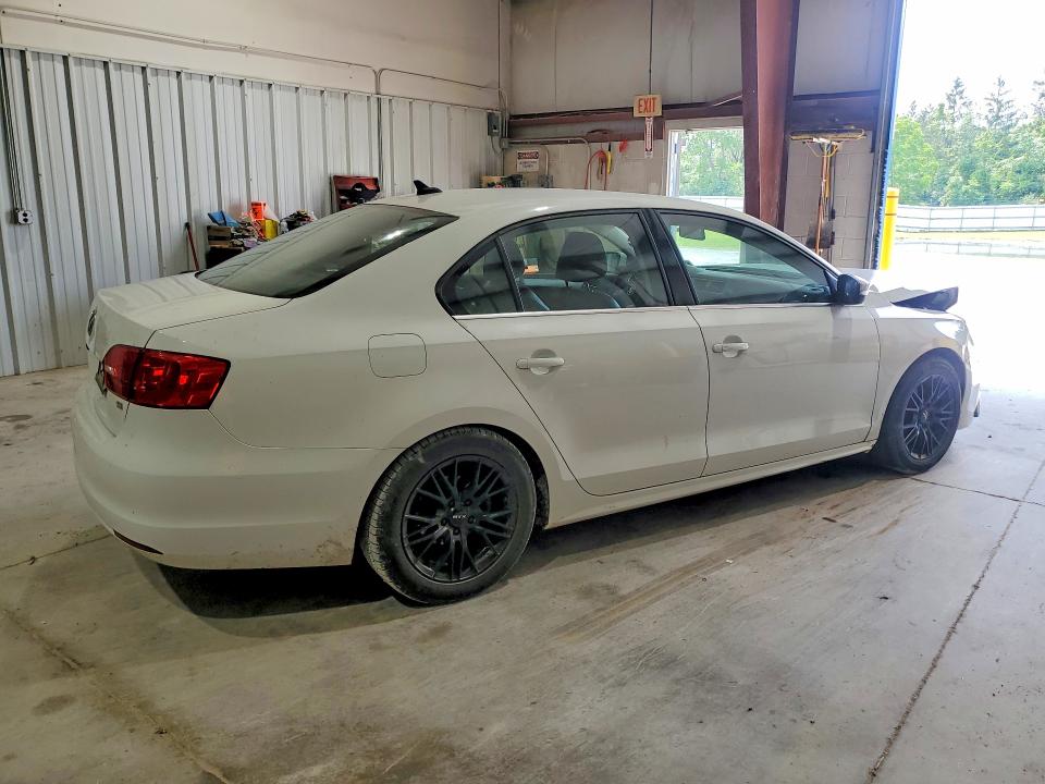 2014 Volkswagen Jetta მანქანა იყიდება აუქციონზე, vin: 3VWD17AJ3EM322132, აუქციონის ნომერი: 76292615