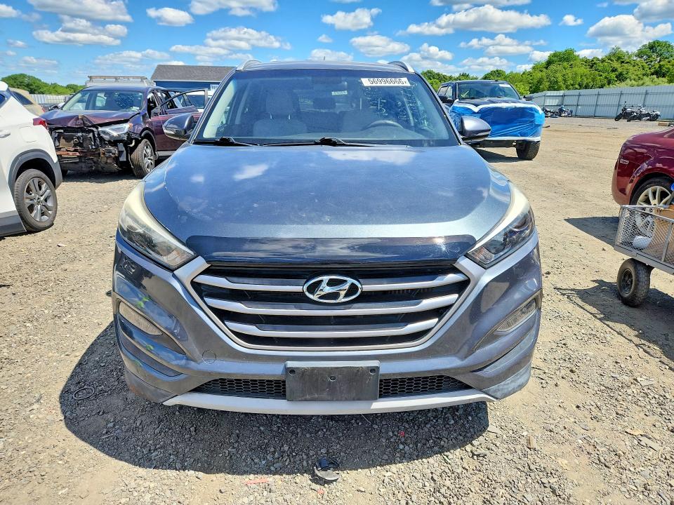 2017 Hyundai Tucson მანქანა იყიდება აუქციონზე, vin: KM8J3CA21HU288141, აუქციონის ნომერი: 56996666