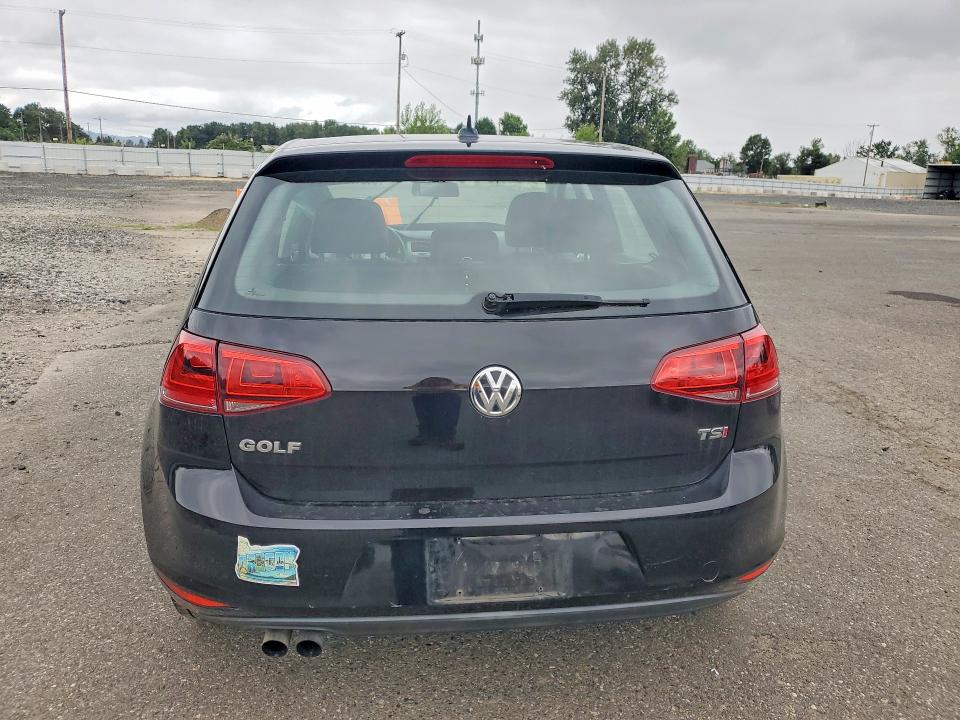 59017476 :رقم المزاد ، 3VW217AU6FM028744 vin ، 2015 Volkswagen Golf مزاد بيع