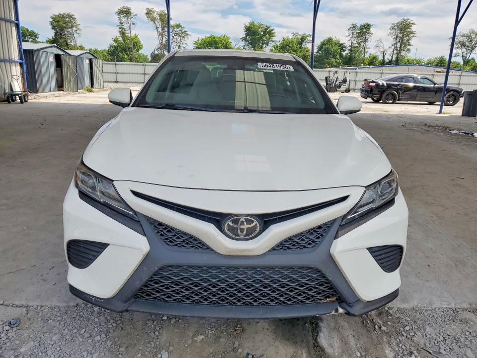 Продаж на аукціоні авто 2018 Toyota Camry, vin: 4T1B11HK5JU676970, номер лоту: 56481996