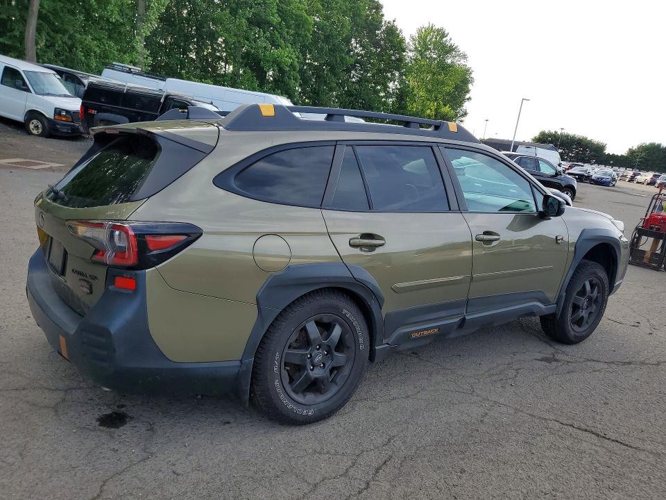 57905876 :رقم المزاد ، 4S4BTGUD0N3228782 vin ، 2022 Subaru Outback مزاد بيع