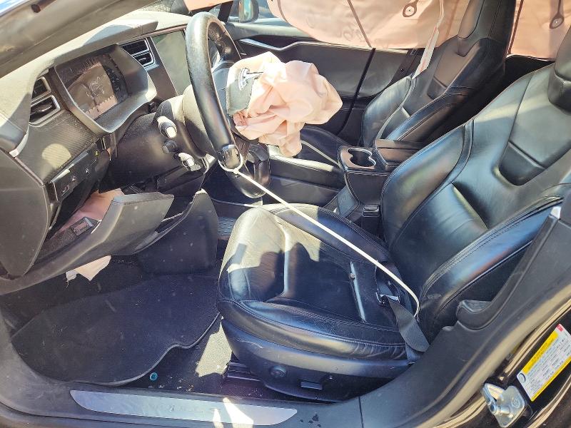 54885026 :رقم المزاد ، 5YJSA1E40FF112041 vin ، 2015 Tesla Model S مزاد بيع