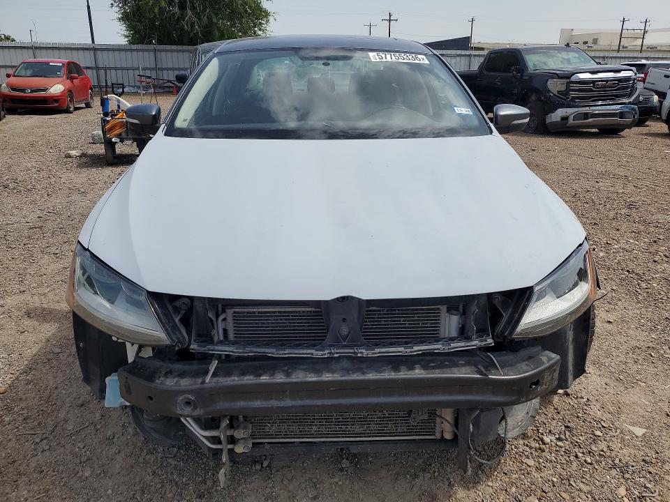 57755336 :رقم المزاد ، 3VWDB7AJ8HM313816 vin ، 2017 Volkswagen Jetta مزاد بيع