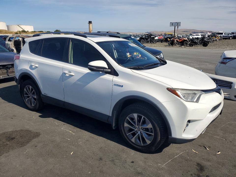 55470686 :رقم المزاد ، JTMRJREV8HD098535 vin ، 2017 Toyota Rav4 Hybrid مزاد بيع