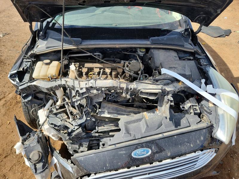 57533546 :رقم المزاد ، 1FADP3N20FL279326 vin ، 2015 Ford Focus مزاد بيع