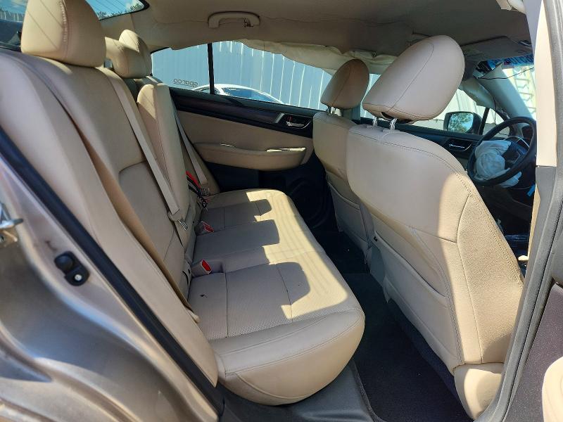 58510476 :رقم المزاد ، 4S3BNAJ62F3021071 vin ، 2015 Subaru Legacy مزاد بيع
