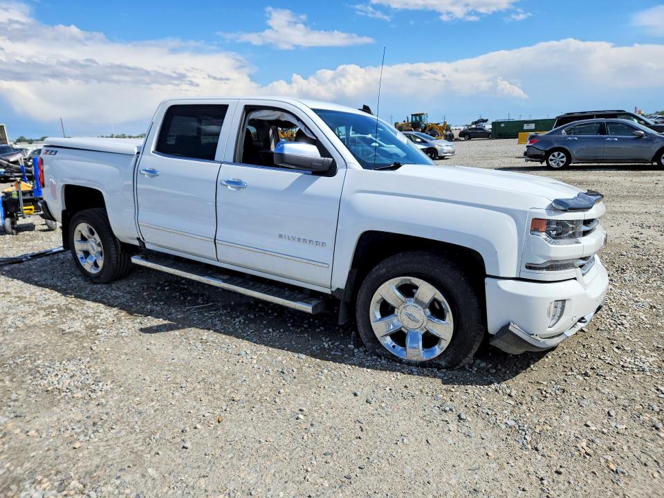 Продаж на аукціоні авто 2018 Chevrolet Silverado, vin: 3GCUKSEC6JG352491, номер лоту: 55612456