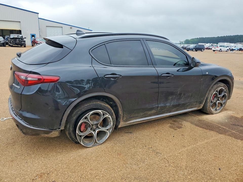 2022 Alfa Romeo Stelvio მანქანა იყიდება აუქციონზე, vin: ZASPAKBN2N7D41017, აუქციონის ნომერი: 55790676