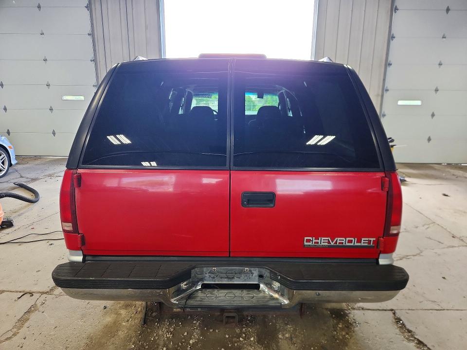 1997 Chevrolet Suburban მანქანა იყიდება აუქციონზე, vin: 1GNFK16RXVJ364113, აუქციონის ნომერი: 57200586