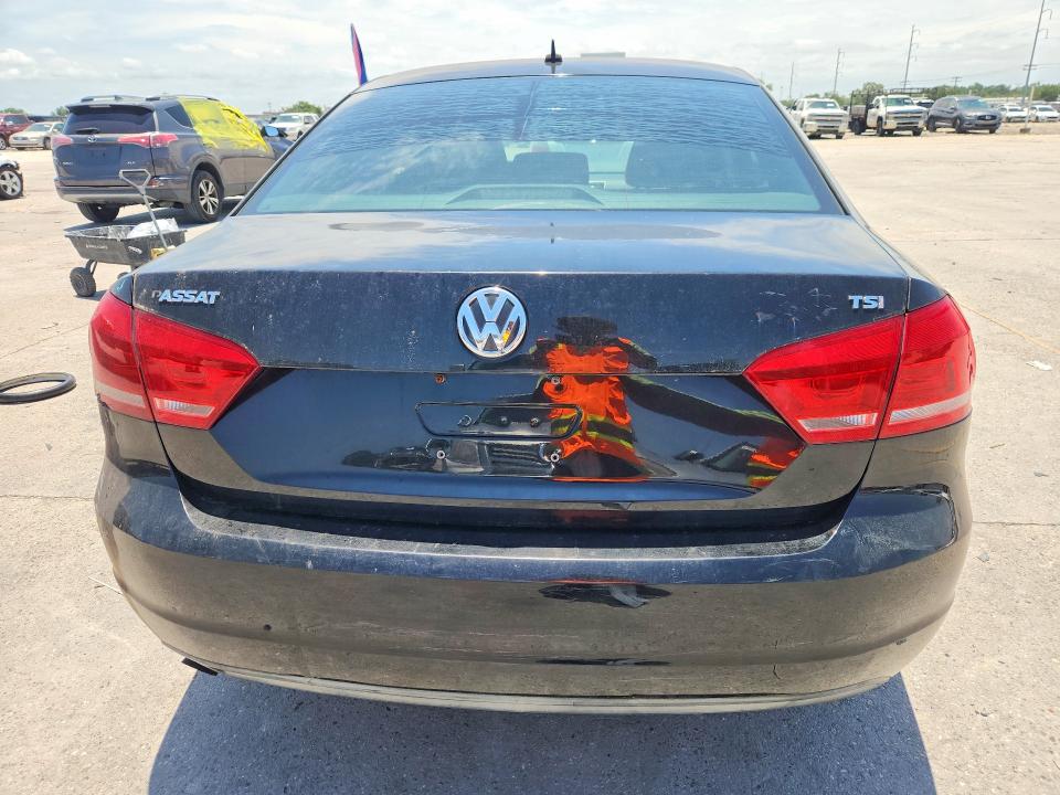 56049436 :رقم المزاد ، 1VWAT7A31FC045532 vin ، 2015 Volkswagen Passat مزاد بيع