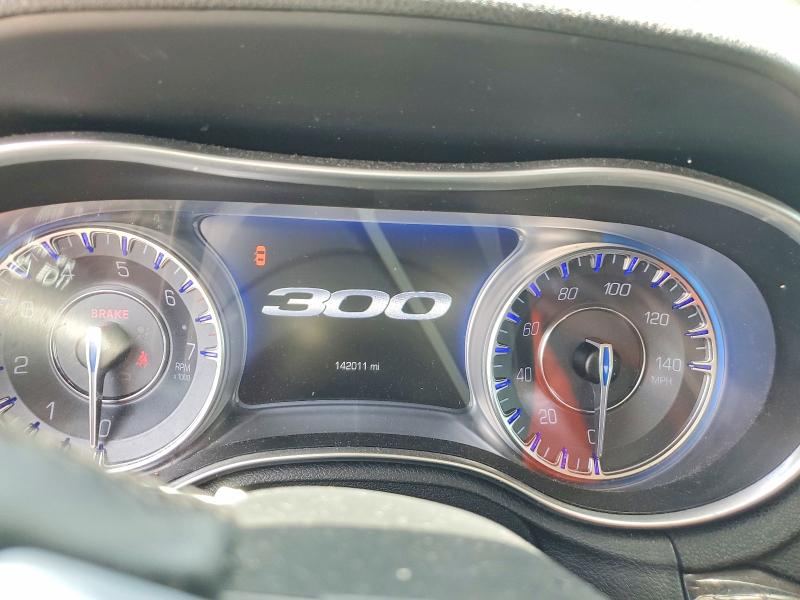 85619065 :رقم المزاد ، 2C3CCAKG8JH250592 vin ، 2018 Chrysler 300 مزاد بيع
