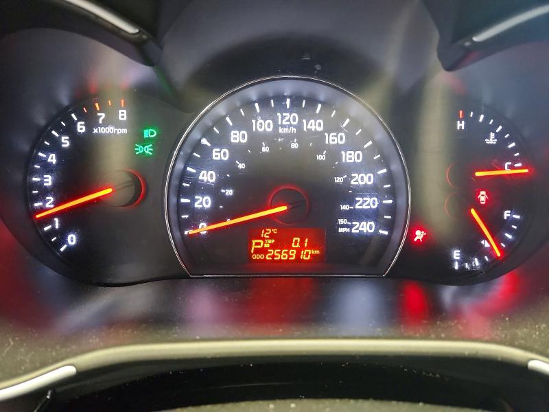54549876 :رقم المزاد ، 5XYKTDA73FG605698 vin ، 2015 Kia Sorento مزاد بيع