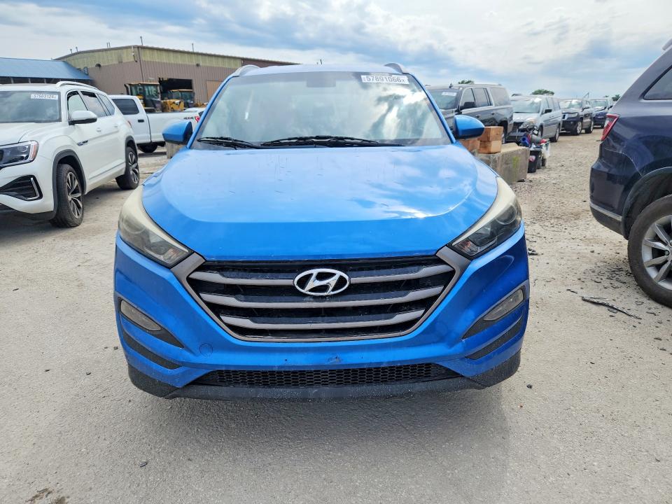 57891066 :رقم المزاد ، KM8J33A41GU207848 vin ، 2016 Hyundai Tucson مزاد بيع