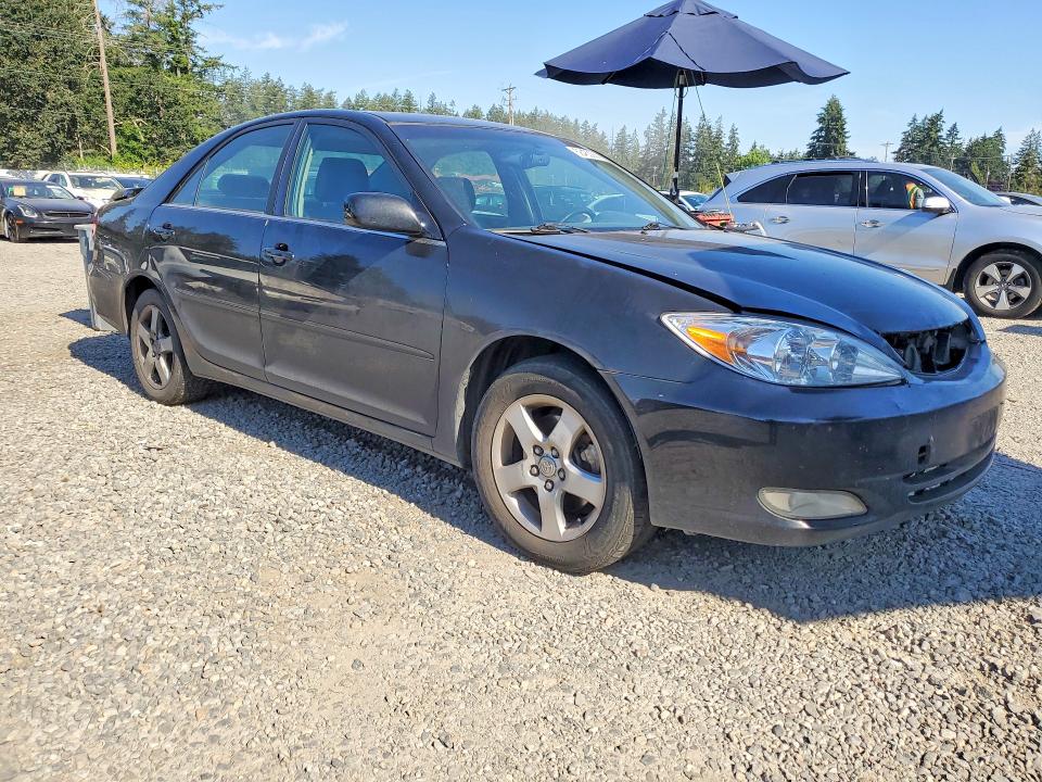 58483086 :رقم المزاد ، JTDBF30K820028139 vin ، 2002 Toyota Camry مزاد بيع