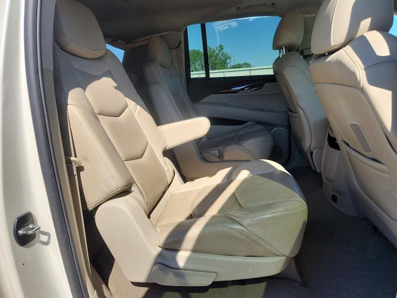 56126756 :رقم المزاد ، 1GYS4HKJ4FR164156 vin ، 2015 Cadillac Escalade مزاد بيع