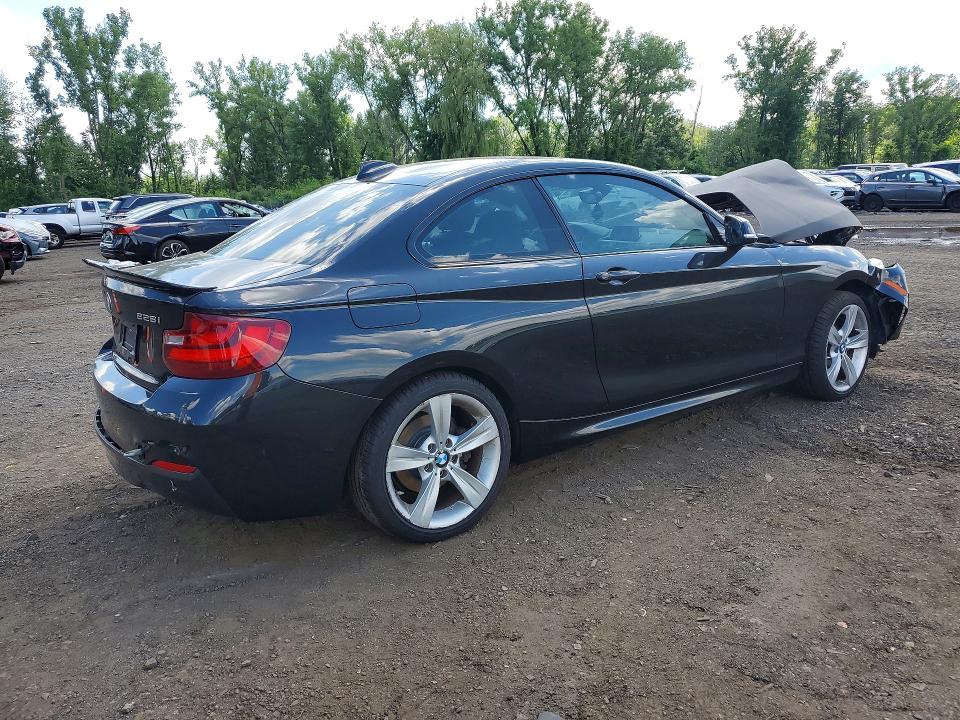 58552786 :رقم المزاد ، WBA1F7C58FV367160 vin ، 2015 Bmw 228 مزاد بيع