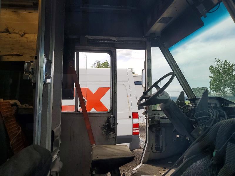 Продажа на аукционе авто 2008 Freightliner Chassis, vin: 4UZAANDU18CZ63555, номер лота: 57949226