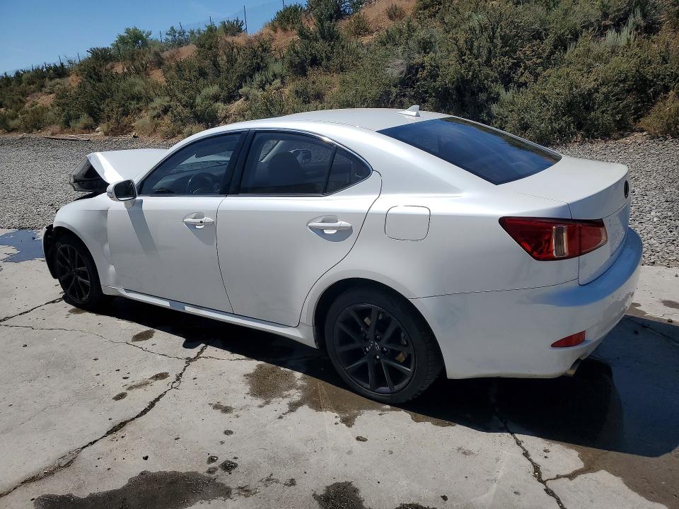 2011 Lexus Is მანქანა იყიდება აუქციონზე, vin: JTHCF5C27B5046306, აუქციონის ნომერი: 57533296