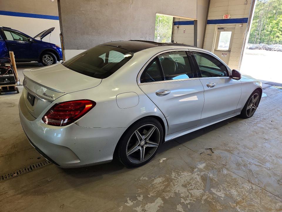 55986896 :رقم المزاد ، 55SWF4KB1FU095417 vin ، 2015 Mercedes-benz C مزاد بيع