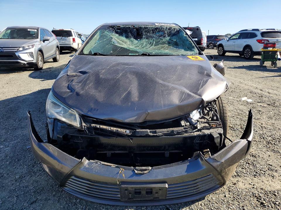 2016 Toyota Camry Hybrid მანქანა იყიდება აუქციონზე, vin: 4T1BD1FK7GU200819, აუქციონის ნომერი: 56739246