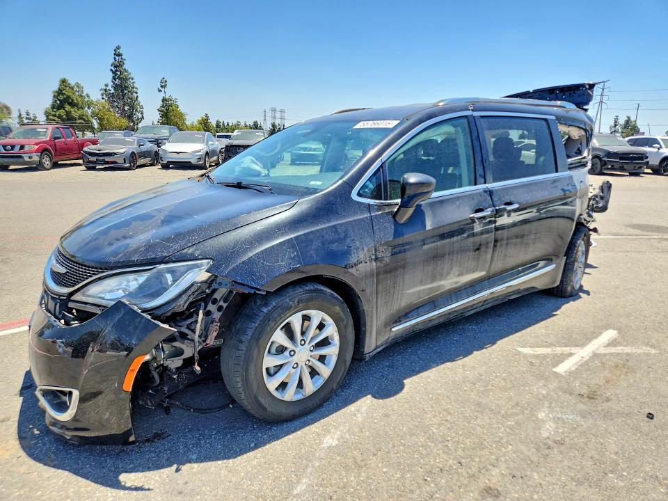 Auction sale of the 2019 Chrysler Pacifica, vin: 2C4RC1BGXKR665463, lot number: 55766016