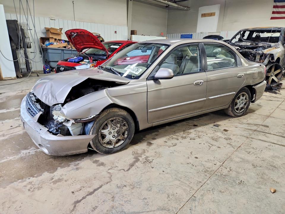 56803376 :رقم المزاد ، KNAFB121835245231 vin ، 2003 Kia Spectra مزاد بيع