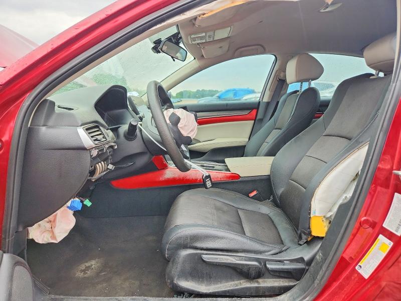 Продажа на аукционе авто 2018 Honda Accord, vin: 1HGCV1F1XJA021200, номер лота: 49626196