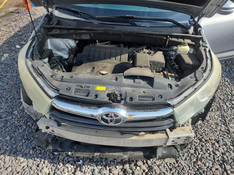 58655696 :رقم المزاد ، 5TDBKRFH5FS204626 vin ، 2015 Toyota Highlander مزاد بيع