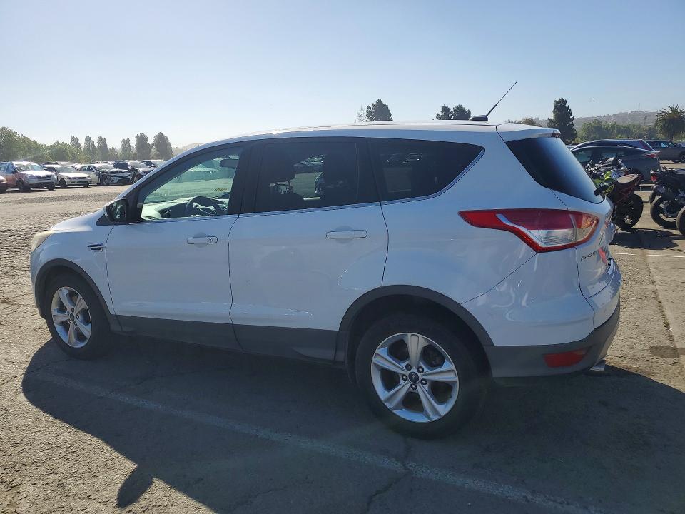 2014 Ford Escape მანქანა იყიდება აუქციონზე, vin: 1FMCU0GX4EUD88706, აუქციონის ნომერი: 55563726