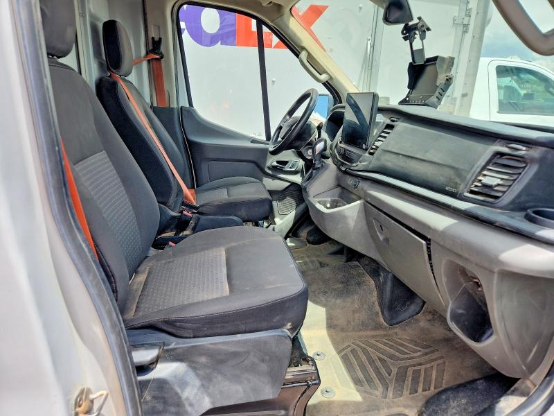 51969316 :رقم المزاد ، 1FTRU8UG1NKA66747 vin ، 2022 Ford Transit مزاد بيع