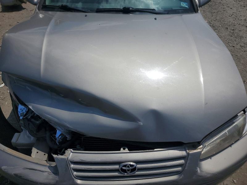 1998 Toyota Camry მანქანა იყიდება აუქციონზე, vin: 4T1BG22KXWU187162, აუქციონის ნომერი: 57836806