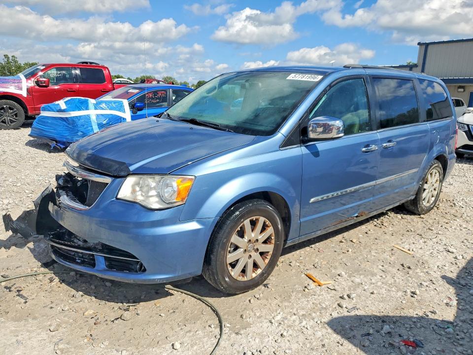 57781996 :رقم المزاد ، 2A4RR8DG9BR784765 vin ، 2011 Chrysler Town & Country مزاد بيع