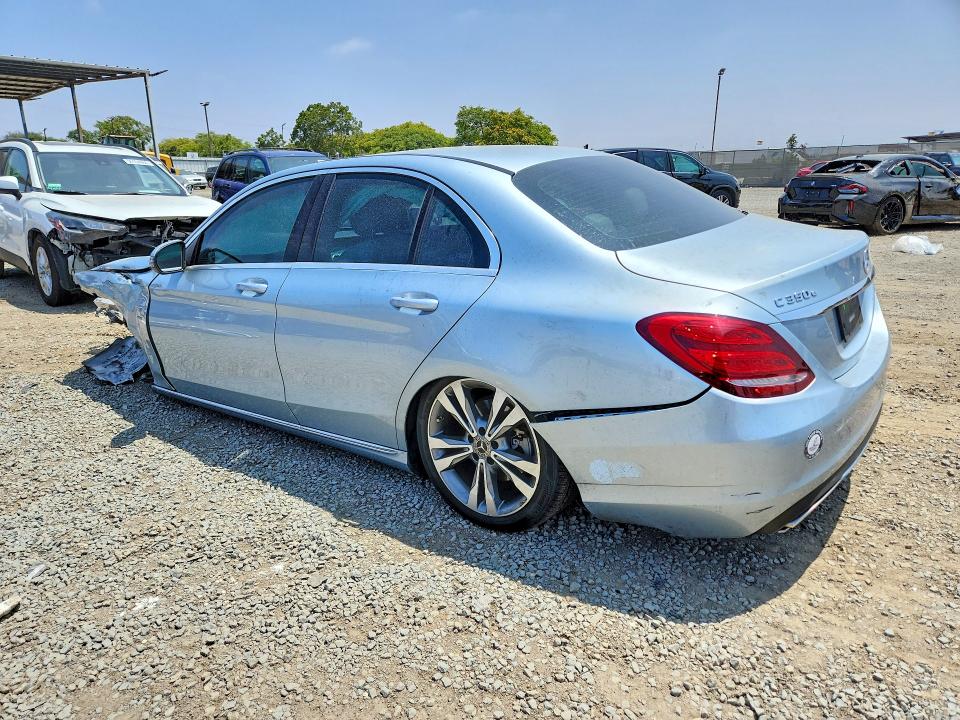 2018 Mercedes-benz C მანქანა იყიდება აუქციონზე, vin: 55SWF4HB3JU256138, აუქციონის ნომერი: 56173556