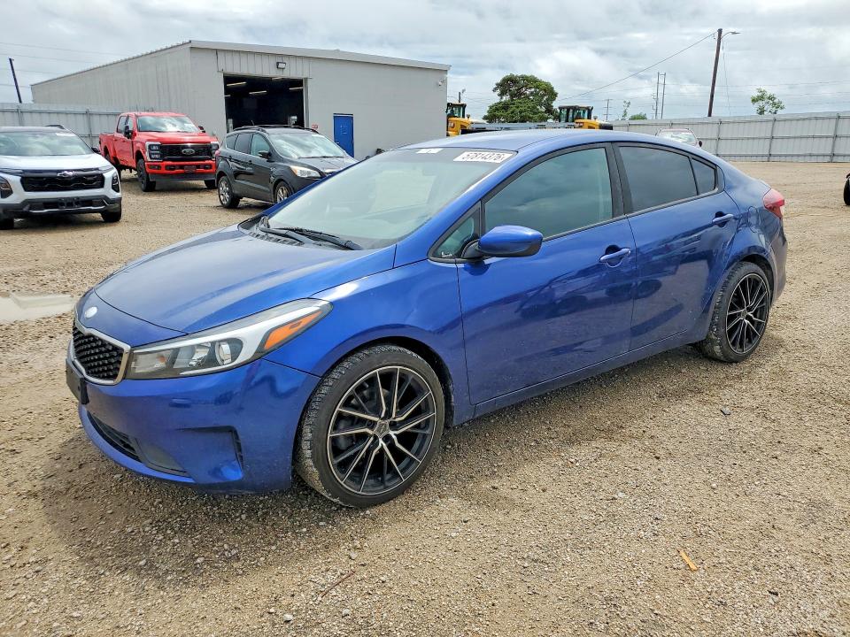 57814376 :رقم المزاد ، 3KPFK4A7XHE137988 vin ، 2017 Kia Forte Lx مزاد بيع