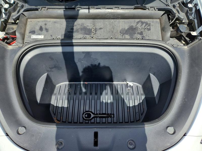 2024 Tesla Model Y მანქანა იყიდება აუქციონზე, vin: 7SAYGDED0RF041831, აუქციონის ნომერი: 59143186