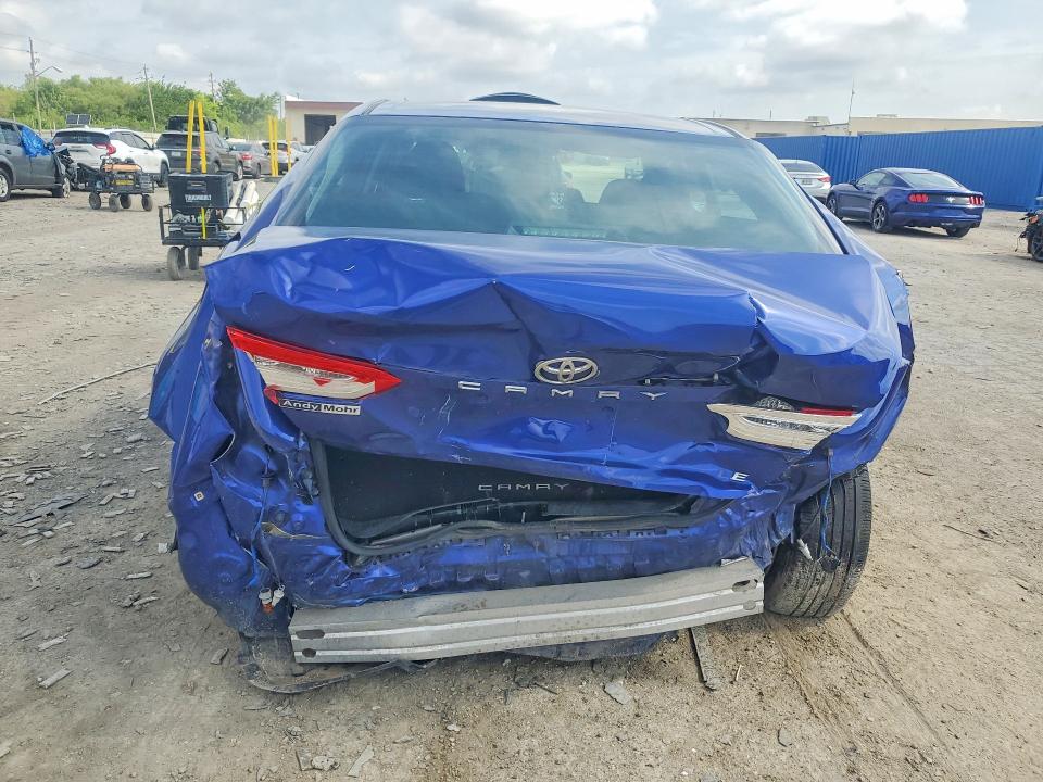 Продаж на аукціоні авто 2018 Toyota Camry, vin: 4T1B11HK7JU515679, номер лоту: 58844136