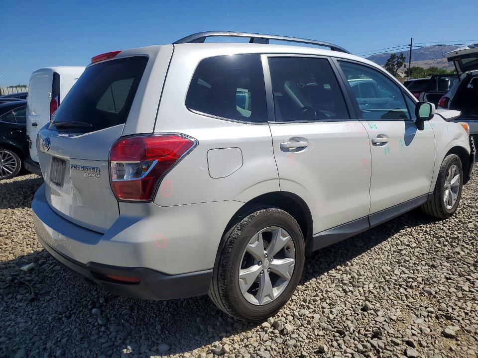 Продажа на аукционе авто 2015 Subaru Forester, vin: JF2SJADCXFG519509, номер лота: 55372016