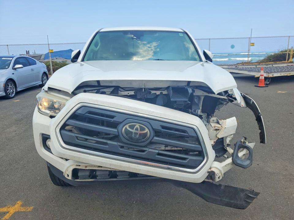 2018 Toyota Tacoma მანქანა იყიდება აუქციონზე, vin: 3TMAZ5CN9JM055818, აუქციონის ნომერი: 57955866