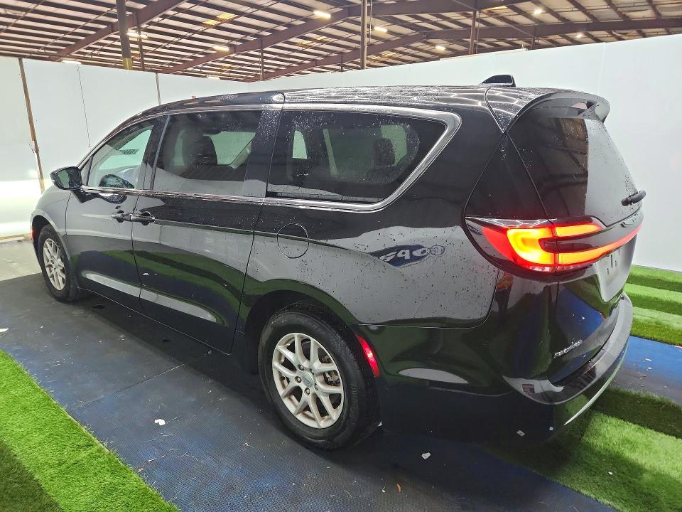 Продажа на аукционе авто 2024 Chrysler Pacifica, vin: 2C4RC1BG1RR179893, номер лота: 51114856