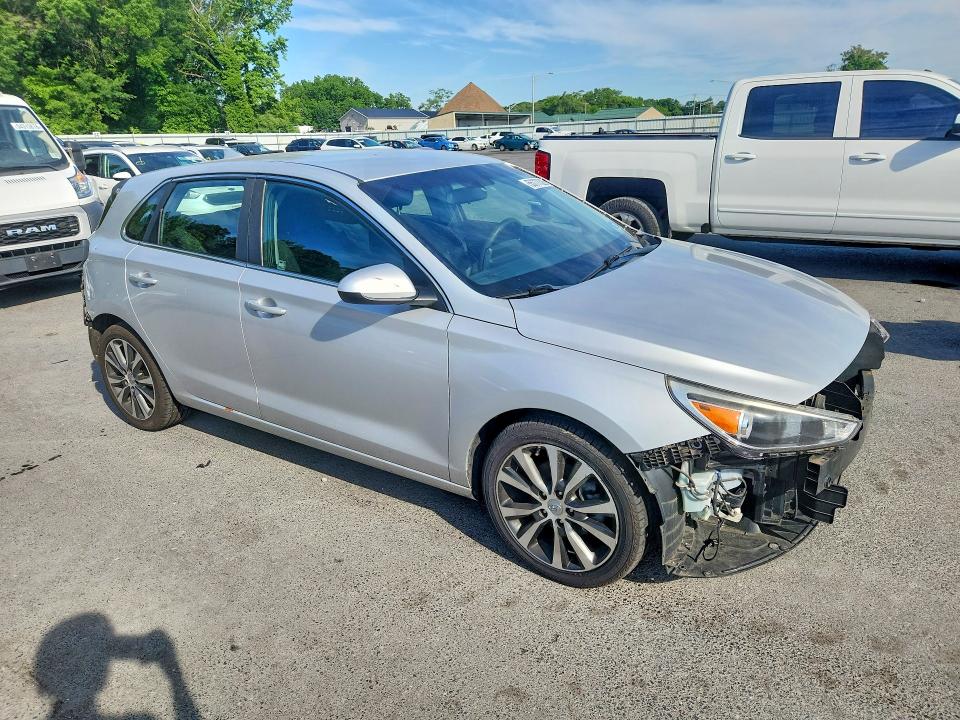 Продаж на аукціоні авто 2018 Hyundai Elantra Gt, vin: KMHH35LE9JU027914, номер лоту: 55777326