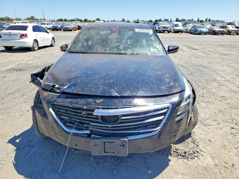 58509246 :رقم المزاد ، 1G6KD5RS7HU183810 vin ، 2017 Cadillac Ct6 مزاد بيع