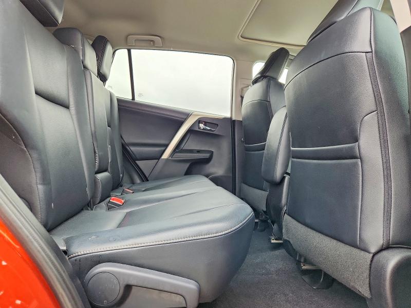 55992566 :رقم المزاد ، 2T3YFREV2FW189975 vin ، 2015 Toyota Rav4 مزاد بيع