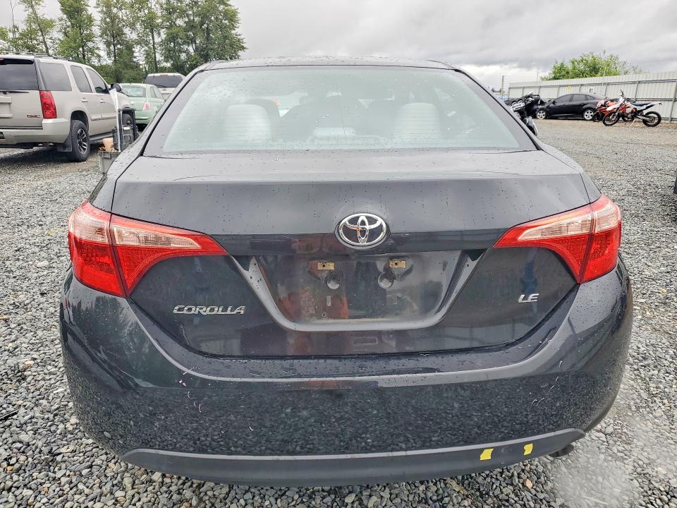 56433856 :رقم المزاد ، 5YFBURHE1HP641645 vin ، 2017 Toyota Corolla مزاد بيع